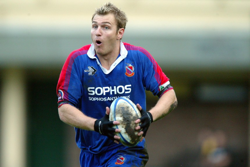 Hewat, Peter runs 170503D-8634.JPG