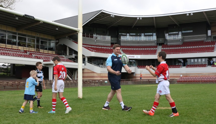 NSW Waratahs_Brookvale Oval Announcement_Rory O Connor &amp; Juniors_2018_JD