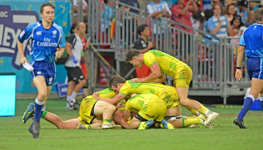 Aussies celebrate_Sydney 7s_2019_JB